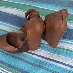Lucky Brand leather Wedge womens size 7